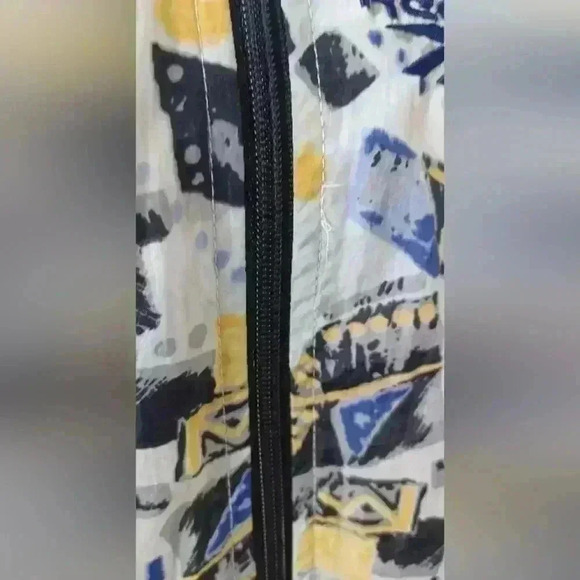 Reebok Vintage 90's Abstract  pattern Windbreaker Sports Jacket - Picture 5 of 16